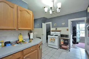 2148 S 33rd St, Milwaukee, WI 53215 - Photo 4