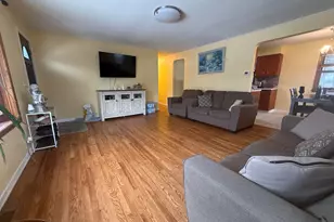 1125 E Wisconsin St, Delavan, WI 53115 - Photo 4