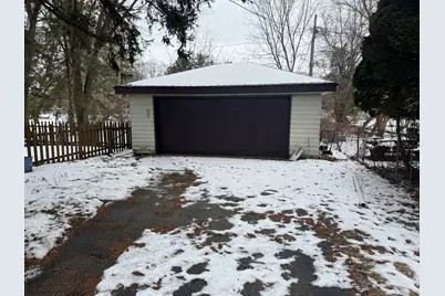 1125 E Wisconsin St, Delavan, WI 53115 - Photo 2