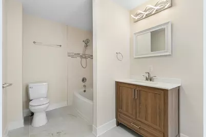 118 E North Ave, Milwaukee, WI 53212 - Photo 16