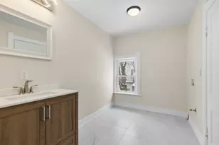 118 E North Ave, Milwaukee, WI 53212 - Photo 18