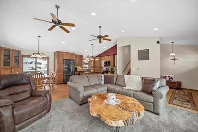 N2W27474  Arrowhead Trl, Pewaukee, WI 53188 - Photo 6