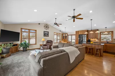 N2W27474  Arrowhead Trl, Pewaukee, WI 53188 - Photo 10