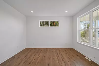 1007  Fairway Dr, Twin Lakes, WI 53181 - Photo 12