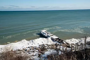 2533 Lakeshore Dr, Sheboygan, WI 53081 - Photo 12