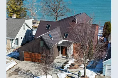 2533  Lakeshore Dr, Sheboygan, WI 53081 - Photo 16