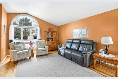 361 S Buckingham Blvd, Whitewater, WI 53190 - Photo 8