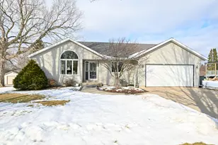 361 S Buckingham Blvd, Whitewater, WI 53190 - Photo 1