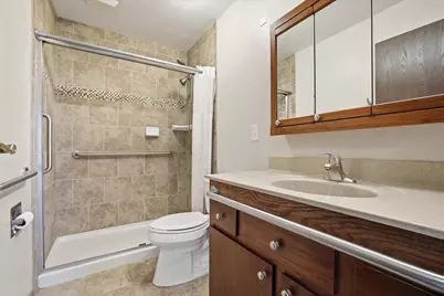 3195 W Mangold Ave #D, Greenfield, WI 53221 - Photo 8