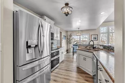 633 S Neumeyer Ln, Rockland, WI 54110 - Photo 6