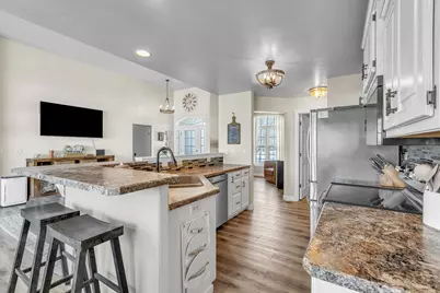 633 S Neumeyer Ln, Rockland, WI 54110 - Photo 8