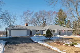 11737 N Ridgeway Ave, Mequon, WI 53097 - Photo 1