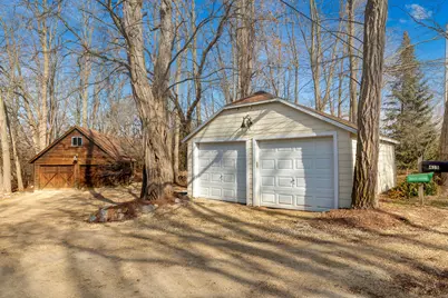 415  Green Bay Rd, Cedarburg, WI 53012 - Photo 20