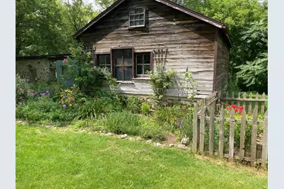 415  Green Bay Rd, Cedarburg, WI 53012 - Photo 34