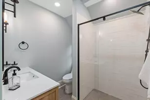 1332 Dodge St, Lake Geneva, WI 53147 - Photo 10