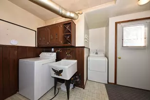 10308 W Washington St, West Allis, WI 53214 - Photo 28