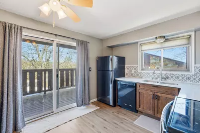 1356  Greenhedge Rd #C4, Pewaukee, WI 53072 - Photo 2