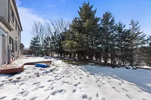 243 Royal Oak Ct, Pewaukee, WI 53072 - Photo 44