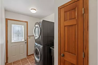 243  Royal Oak Ct, Pewaukee, WI 53072 - Photo 20