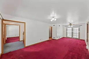 243 Royal Oak Ct, Pewaukee, WI 53072 - Photo 14