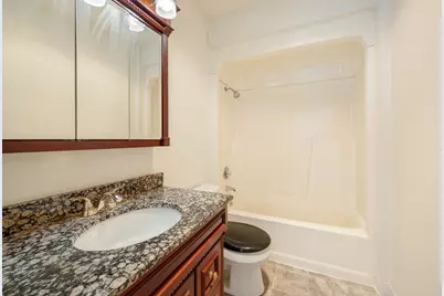 945 W Heritage Ct #104, Mequon, WI 53092 - Photo 12