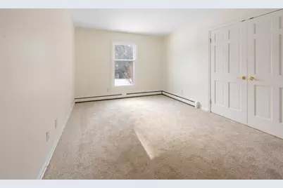 945 W Heritage Ct #104, Mequon, WI 53092 - Photo 14