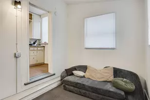 328 8th St, La Crosse, WI 54601 - Photo 30