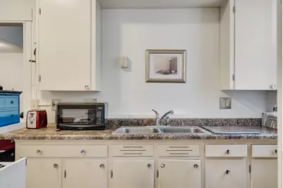 328  8th St, La Crosse, WI 54601 - Photo 32