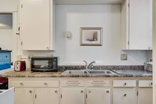 328 8th St, La Crosse, WI 54601 - Photo 32