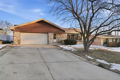 1718  Poplar Ave, South Milwaukee, WI 53172 - Photo 2