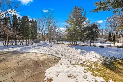 N23W28271  Beach Park Cir, Delafield, WI 53072 - Photo 24