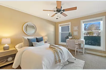 N23W28271  Beach Park Cir, Delafield, WI 53072 - Photo 12