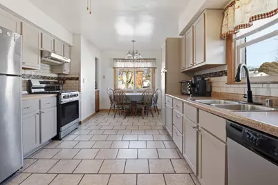 3947 E Adams Ave, Cudahy, WI 53110 - Photo 8