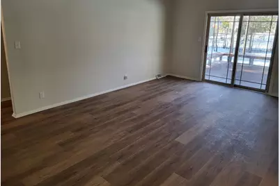 2465  Lionel Ct, Brookfield, WI 53045 - Photo 6