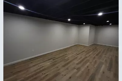 2465  Lionel Ct, Brookfield, WI 53045 - Photo 24