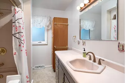 N6213  Fox St, Onalaska, WI 54650 - Photo 6