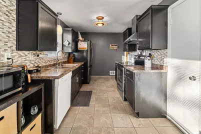 1110  Wilson Ave, Sheboygan, WI 53081 - Photo 2