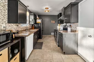 1110 Wilson Ave, Sheboygan, WI 53081 - Photo 2