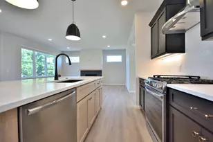 W199N5253 Ponderosa Ct, Menomonee Falls, WI 53051 - Photo 8
