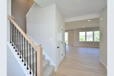 W199N5253  Ponderosa Ct, Menomonee Falls, WI 53051 - Photo 2