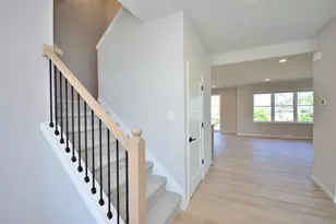 W199N5253 Ponderosa Ct, Menomonee Falls, WI 53051 - Photo 2