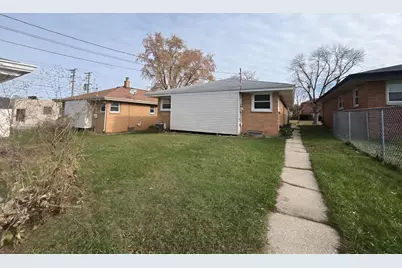 3945 N 61st St, Milwaukee, WI 53216 - Photo 4