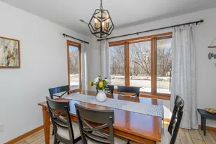 N24W24050 Brandon Oaks Dr, Pewaukee, WI 53072 - Photo 8