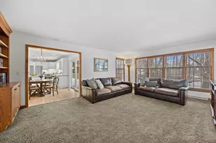 4937 W Knollwood Dr, Racine, WI 53403 - Photo 12