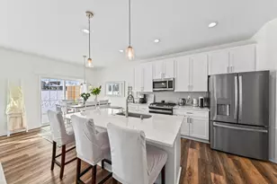 W73N1165 Augusta Ln, Cedarburg, WI 53012 - Photo 14