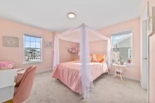 W73N1165 Augusta Ln, Cedarburg, WI 53012 - Photo 20