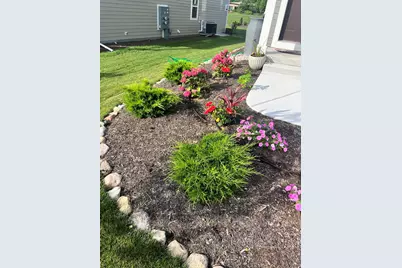 W73N1165  Augusta Ln, Cedarburg, WI 53012 - Photo 32