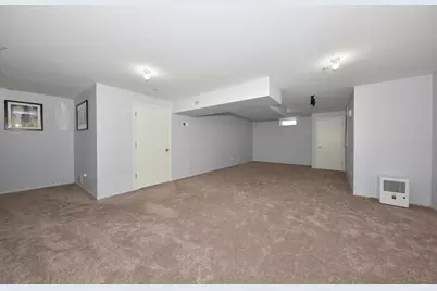 7179 W Rawson Ave, Franklin, WI 53132 - Photo 32