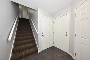 7179 W Rawson Ave, Franklin, WI 53132 - Photo 4