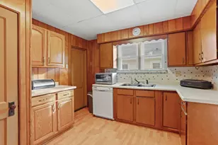 2418 71st St, Kenosha, WI 53143 - Photo 10